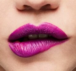 MAC Cosmetics Matte Lipstick Heroine 3 Gr -Cosmetica Promotiewinkel 1200x1125 1
