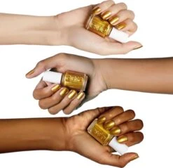 Essie Nagellak Winter 2018 - 587 Million Mile Hues -Cosmetica Promotiewinkel 1200x1163 7