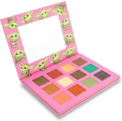 Mad Beauty X Disney - Star Wars Mandalorian The Child Palette - Oogschaduw Palette 7 Mad Beauty X Disney - Star Wars Mandalorian The Child Palette - Oogschaduw Palette -Cosmetica Promotiewinkel 1200x1186 1