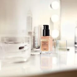 Max Factor Healthy Skin Harmony Foundation - 85 Caramel -Cosmetica Promotiewinkel 1200x1200 223