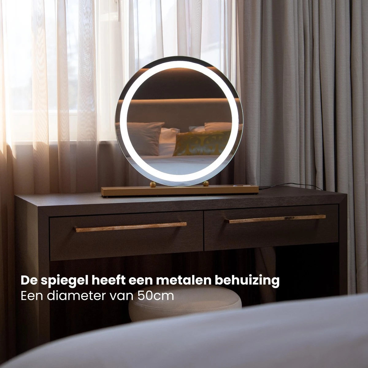 Nuvoo Make-up Spiegel - Visagie Spiegel - Hollywood Spiegel - Diameter 50cm - 3 Licht Tinten - Dimbaar - USB Telefoonoplader - Goud 13 Nuvoo Make-up Spiegel - Visagie Spiegel - Hollywood Spiegel - Diameter 50cm - 3 Licht Tinten - Dimbaar - USB Telefoonoplader - Goud - Afbeelding 11