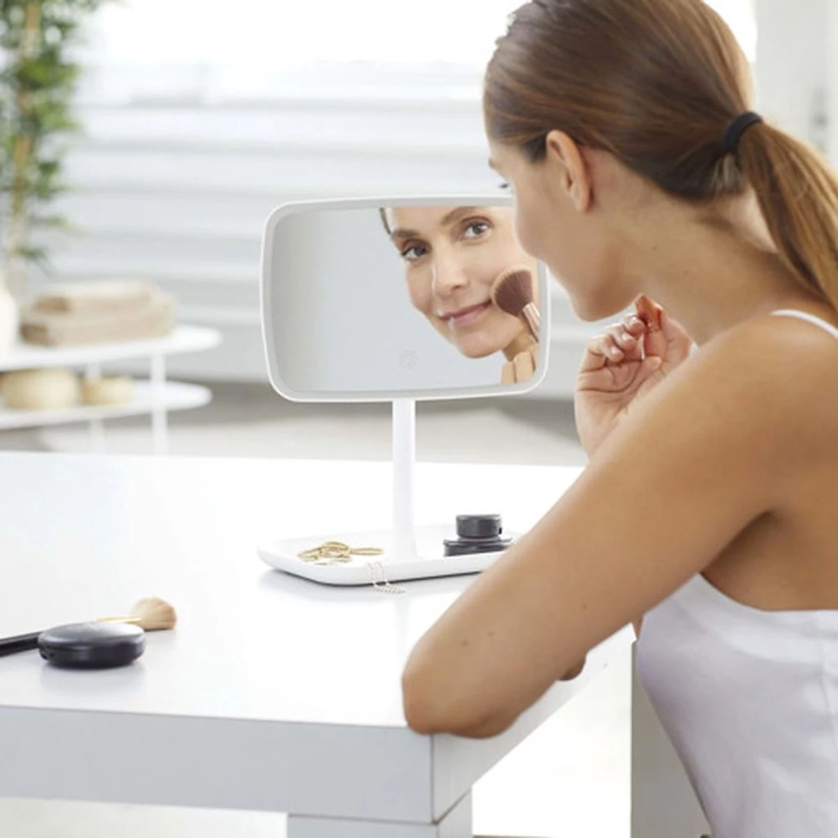 Medisana CM 848 Cosmetica-Spiegel 4 Medisana CM 848 Cosmetica-Spiegel - Afbeelding 2