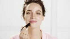 Bourjois Foundcealer Foundation - 410 Beige Doré 25 Bourjois Foundcealer Foundation - 410 Beige Doré -Cosmetica Promotiewinkel 1200x675