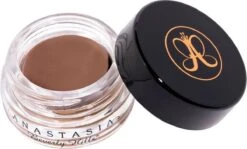Anastasia Beverly Hills Dipbrow Pomade - Soft Brown -Cosmetica Promotiewinkel 1200x722 1