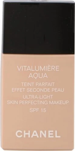 Chanel Vitalumiere Aqua Foundation - 30 Beige - SPF15 - 30 Ml 21 Chanel Vitalumiere Aqua Foundation - 30 Beige - SPF15 - 30 Ml -Cosmetica Promotiewinkel 600x1200 2
