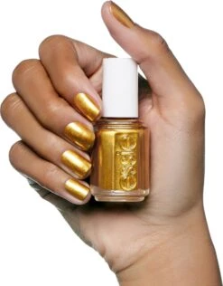 Essie Nagellak Winter 2018 - 587 Million Mile Hues -Cosmetica Promotiewinkel 939x1200 4