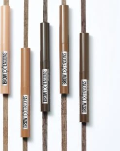 Maybelline Brow Extensions - 06 Deep Brown - Bruin Wenkbrauwpotlood - 10.5 Gr -Cosmetica Promotiewinkel 956x1200 2